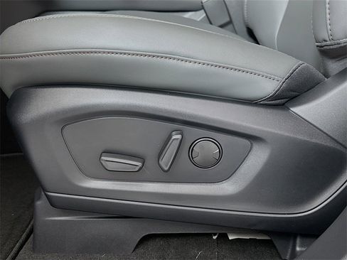 New 2026 Ford Explorer Active w/ Active Comfort Package image 20