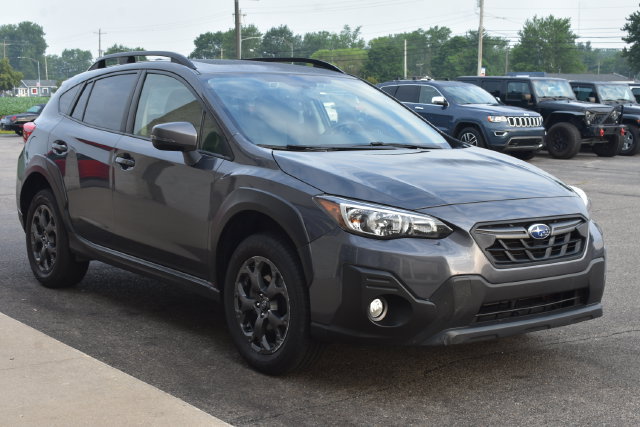 Used 2022 Subaru Crosstrek 2.5i Sport w/ Moonroof Package AWD/4WD image 12