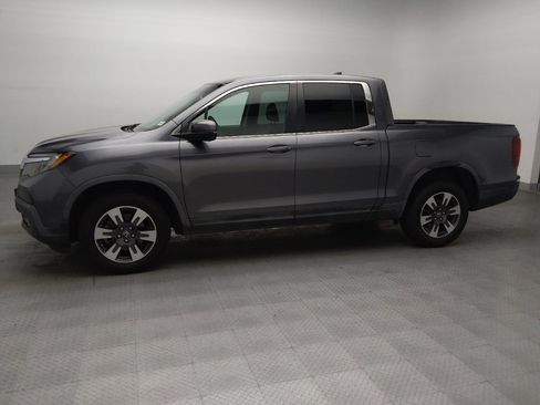 Used 2017 Honda Ridgeline RTL-T image 2