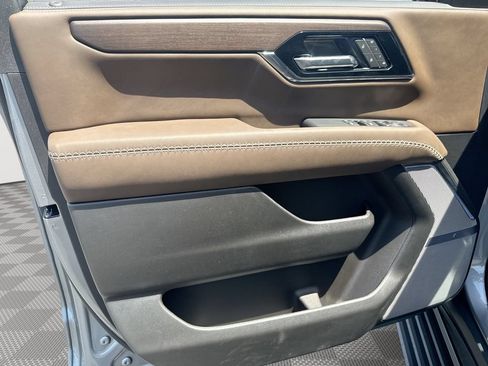 New 2026 GMC Yukon Denali Ultimate AWD/4WD image 23