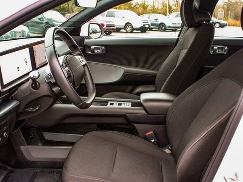 Used 2023 Hyundai Ioniq 6 SE image 32