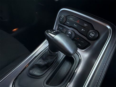 Used 2018 Dodge Challenger SXT w/ Driver Convenience Group image 9