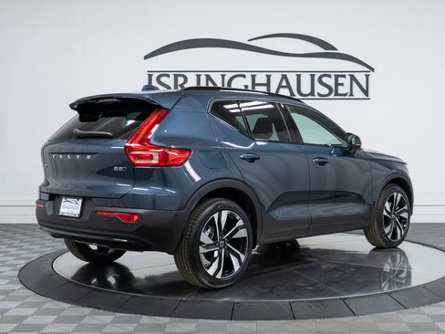New 2026 Volvo XC40 B5 Ultra w/ Climate Package image 5