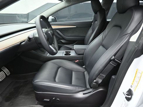 Used 2023 Tesla Model 3 Performance image 13