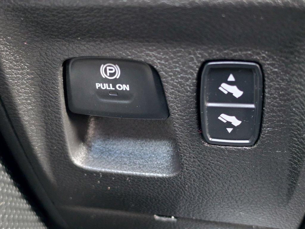 Used 2020 RAM 1500 Big Horn AWD/4WD image 15