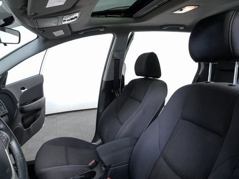 Used 2010 Hyundai Elantra SE image 5