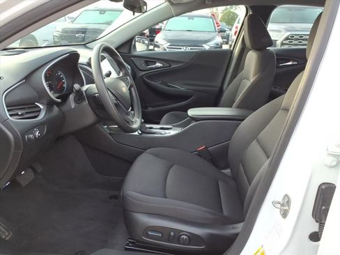 Used 2024 Chevrolet Malibu LT image 19