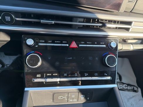 Certified 2025 Hyundai Santa Fe SEL image 10