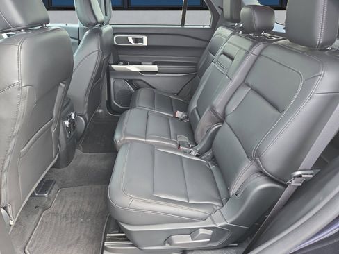 Certified 2023 Ford Explorer XLT w/ Equipment Group 202A image 23