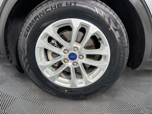 Used 2022 Ford Escape SE FWD image 29