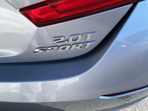 Used 2022 Honda Accord Sport image 9