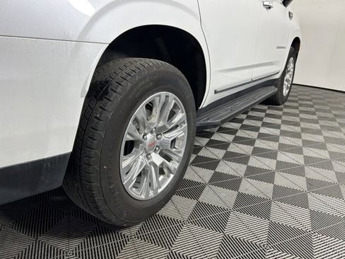 Used 2024 GMC Yukon Denali image 5