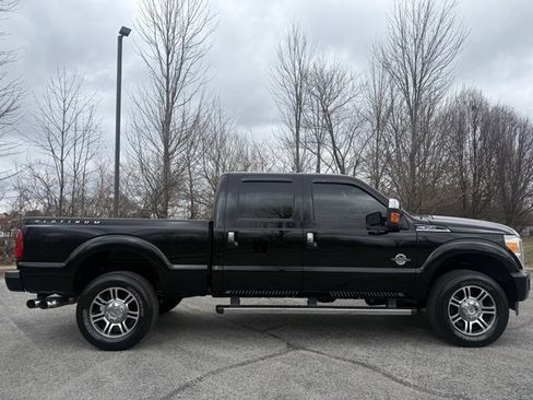 Used 2016 Ford F350 Platinum image 2