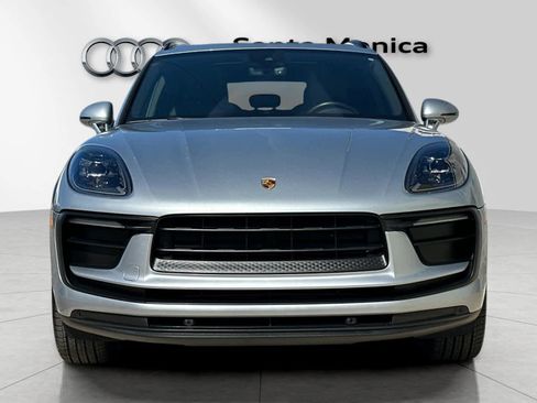 Used 2022 Porsche Macan image 10