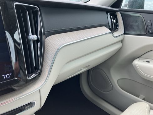 Used 2021 Volvo XC60 T6 Inscription w/ Advanced Package image 20