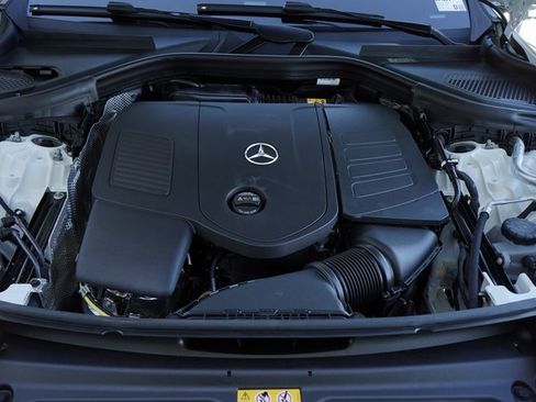 New 2026 Mercedes-Benz GLC 300 GLC 300 image 32