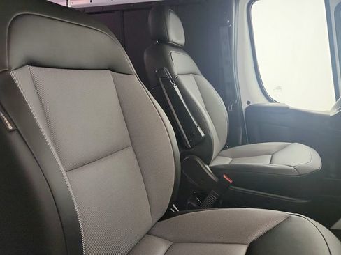 Used 2026 RAM ProMaster 2500 w/ Convenience Group FWD image 20