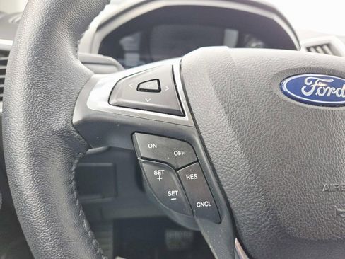 Used 2022 Ford Edge Titanium image 20