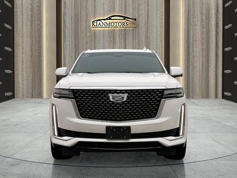 Used 2021 Cadillac Escalade ESV Premium Luxury AWD/4WD image 2