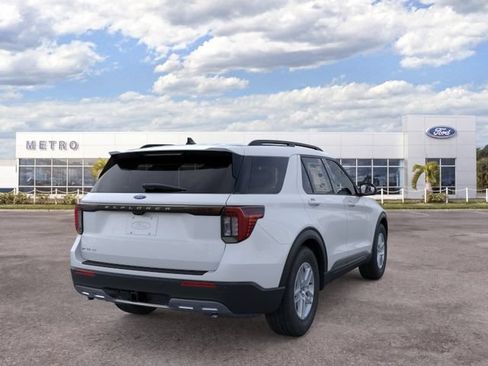 New 2026 Ford Explorer Active w/ Active Comfort Package RWD image 8
