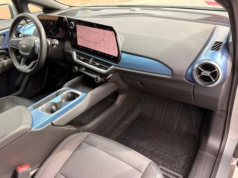 Used 2024 Chevrolet Equinox EV LT FWD image 15
