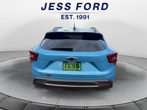 Used 2025 Chevrolet Trax ACTIV w/ Sunroof Package image 4