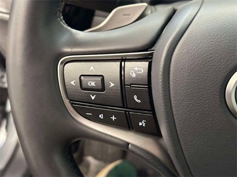 Used 2025 Lexus ES 300h w/ Premium Package image 26