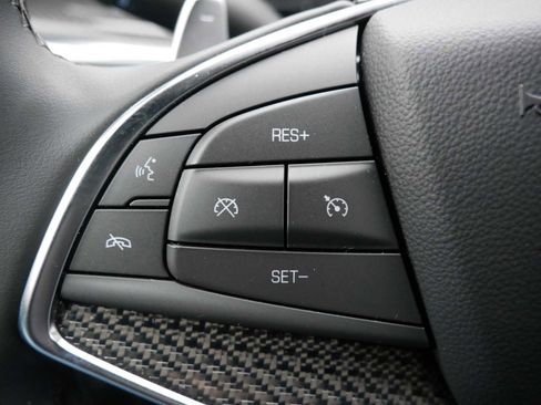 Used 2025 Cadillac XT5 Sportv w/ LPO, Bronce Accent Package AWD/4WD image 26