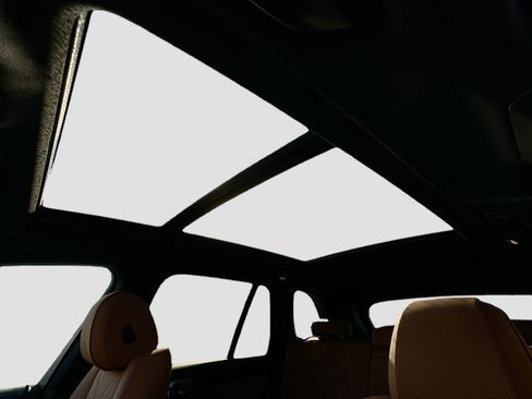 New 2026 BMW X5 sDrive40i w/ Premium Package image 16