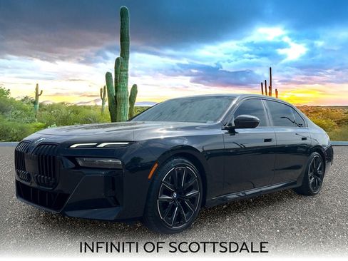 Used 2023 BMW 740i w/ Parking Assistance Package RWD image 1