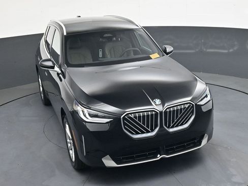 Used 2025 BMW X3 xDrive30 w/ Convenience Package AWD/4WD image 30