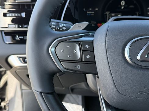 New 2026 Lexus RX 450h AWD image 21