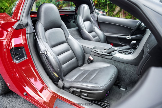Used 2006 Chevrolet Corvette Coupe w/ Preferred Equipment Group RWD image 49