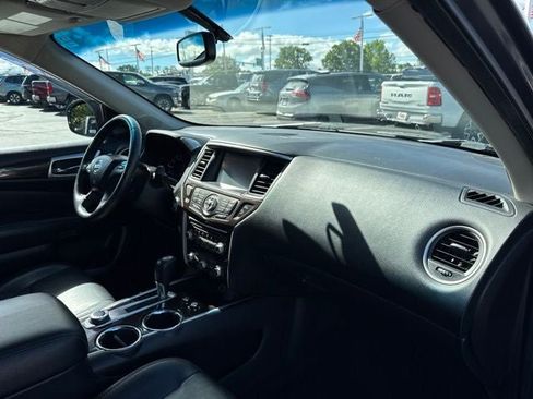 Used 2014 Nissan Pathfinder Platinum w/ Platinum Premium Package AWD/4WD image 32