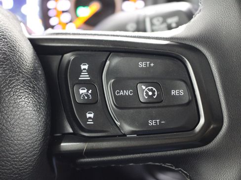 Used 2026 Jeep Gladiator Rubicon AWD/4WD image 13