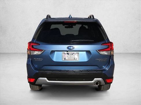 Used 2021 Subaru Forester Touring image 7