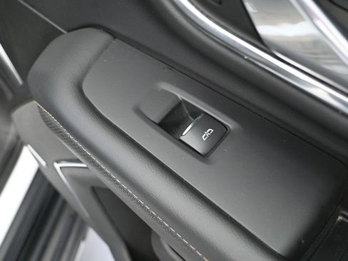 Used 2023 Chevrolet Suburban Premier image 56