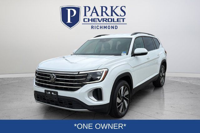 Used 2025 Volkswagen Atlas SE AWD/4WD image 3