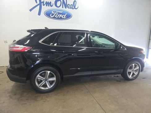 Used 2023 Ford Edge SEL w/ Convenience Package AWD/4WD image 3