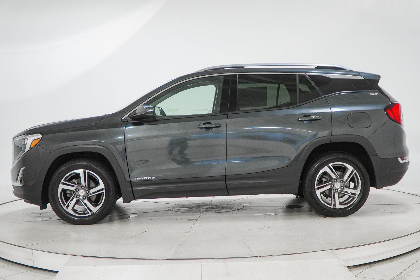 Used 2020 GMC Terrain SLT AWD/4WD image 5