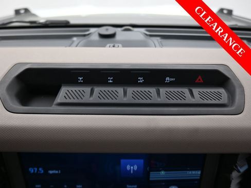 Used 2024 Ford Bronco Wildtrak image 31