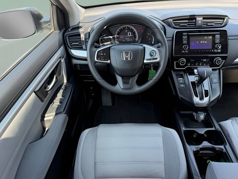 Used 2018 Honda CR-V LX image 11
