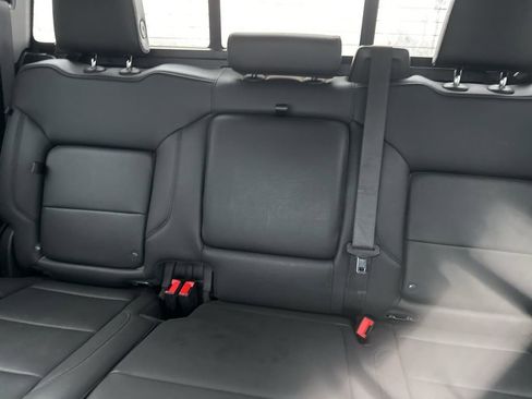 Used 2024 Chevrolet Silverado 1500 LT Trail Boss w/ LT Trail Boss Premium Package AWD/4WD image 29