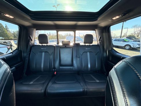 Used 2018 Ford F150 Platinum w/ Equipment Group 701A Luxury image 27