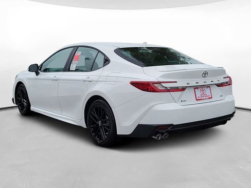 New 2026 Toyota Camry SE w/ Convenience Package image 6