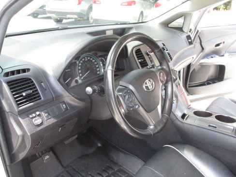 Used 2014 Toyota Venza Limited AWD/4WD image 24