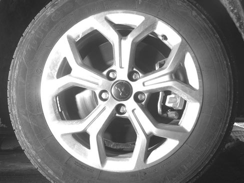 Used 2025 Jeep Compass Latitude AWD/4WD image 12