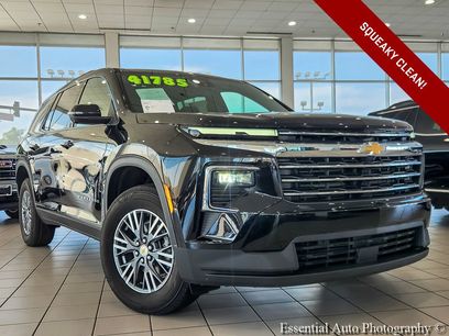 Used 2024 Chevrolet Traverse LT