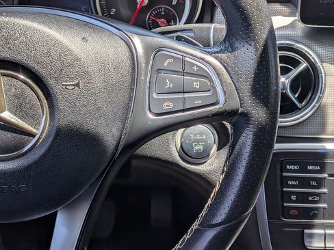 Used 2018 Mercedes-Benz CLA 250 image 33