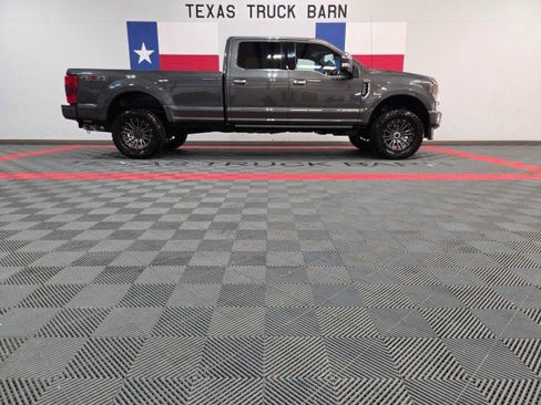 Used 2020 Ford F350 Platinum image 10